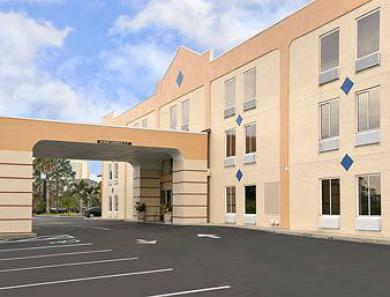 Baymont Inn & Suites Orlando/Universal Area Exterior foto